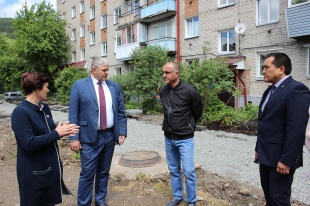 Министр поручил ускорить темпы работ на объектах программы «Формирование комфортной городской среды»